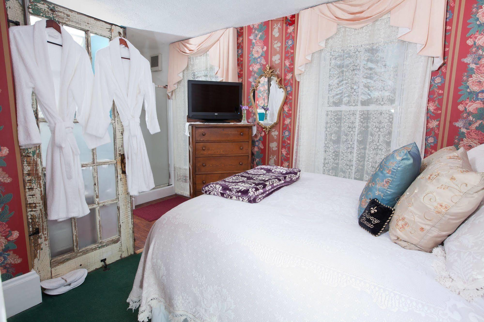 Inn Victoria Chester Екстериор снимка