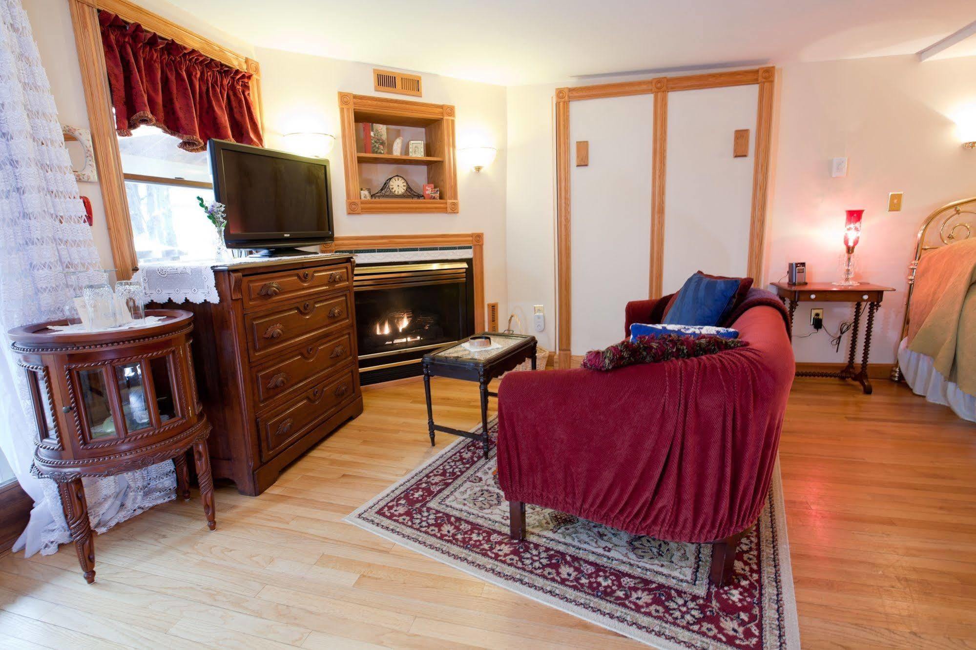 Inn Victoria Chester Екстериор снимка